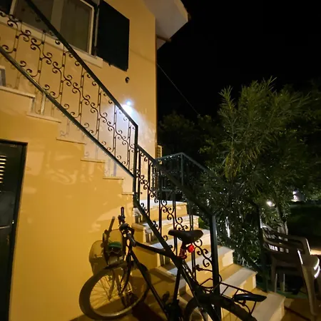 Andry's Living 6 By 8essentially Lefkada City
