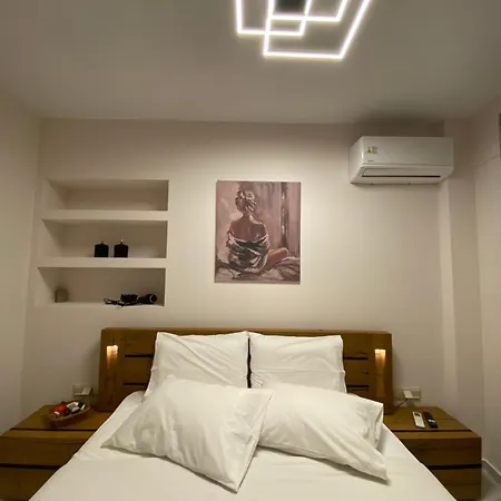 Andry's Living 6 By 8essentially